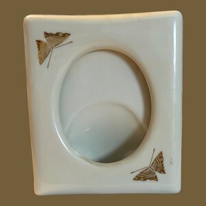 Vintage Porcelain Oval Picture Frame Gold Butterfly Cottage Treasure Masters
